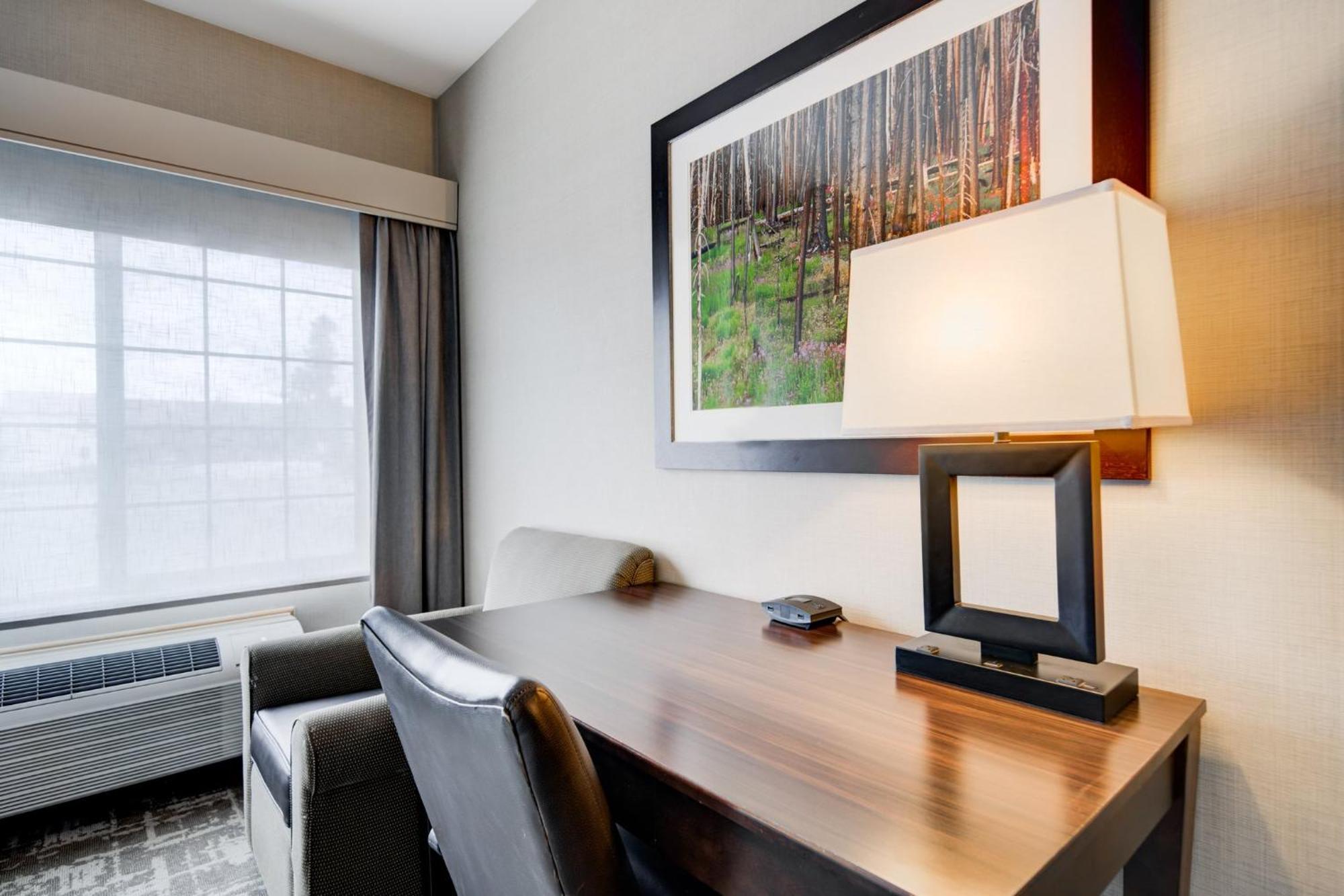 Holiday Inn West Yellowstone By Ihg Экстерьер фото