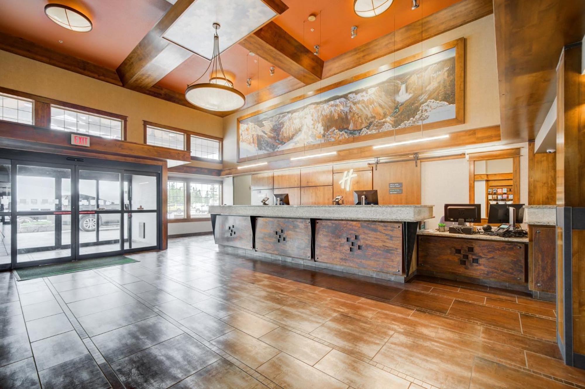 Holiday Inn West Yellowstone By Ihg Экстерьер фото