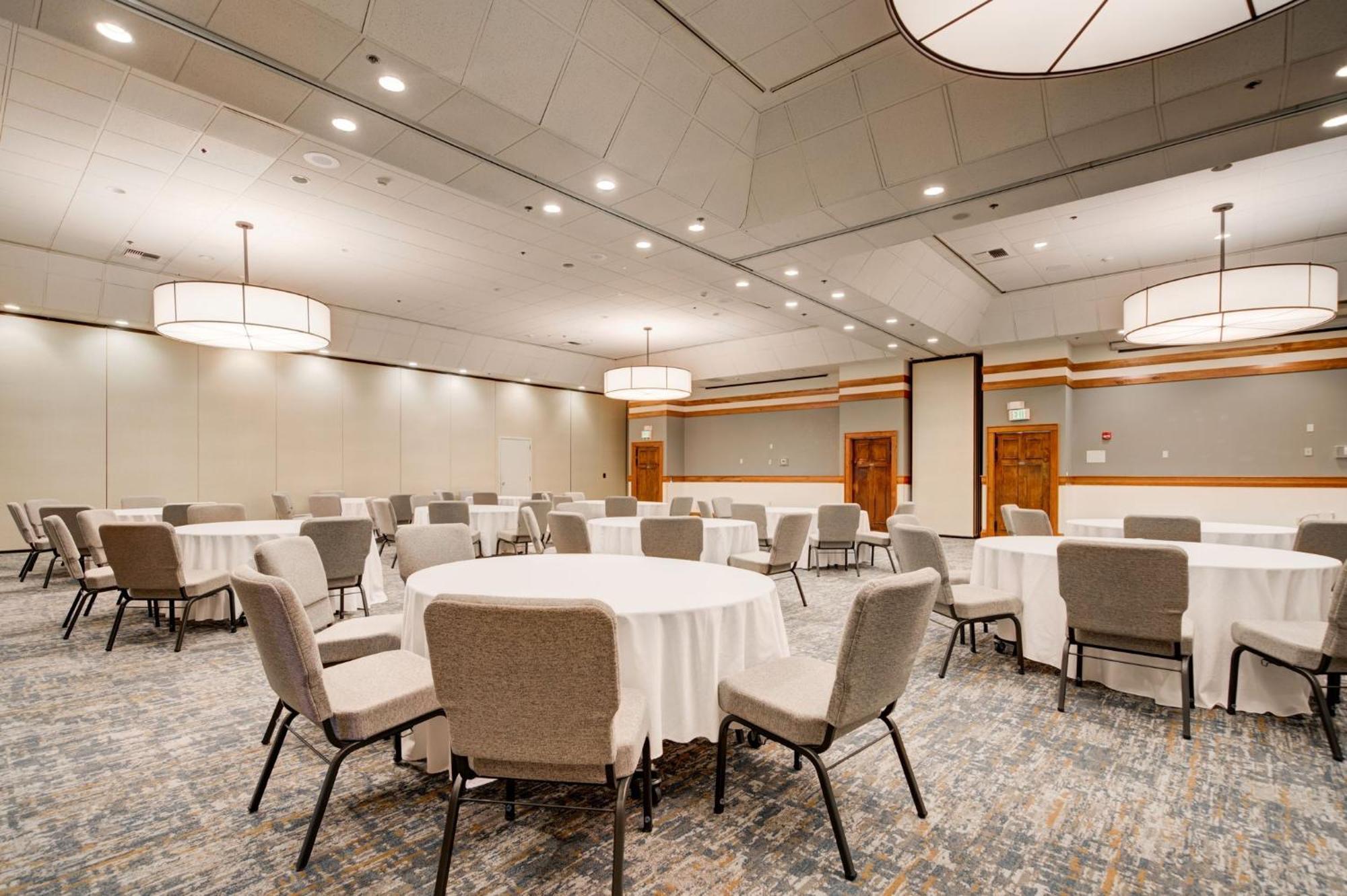 Holiday Inn West Yellowstone By Ihg Экстерьер фото