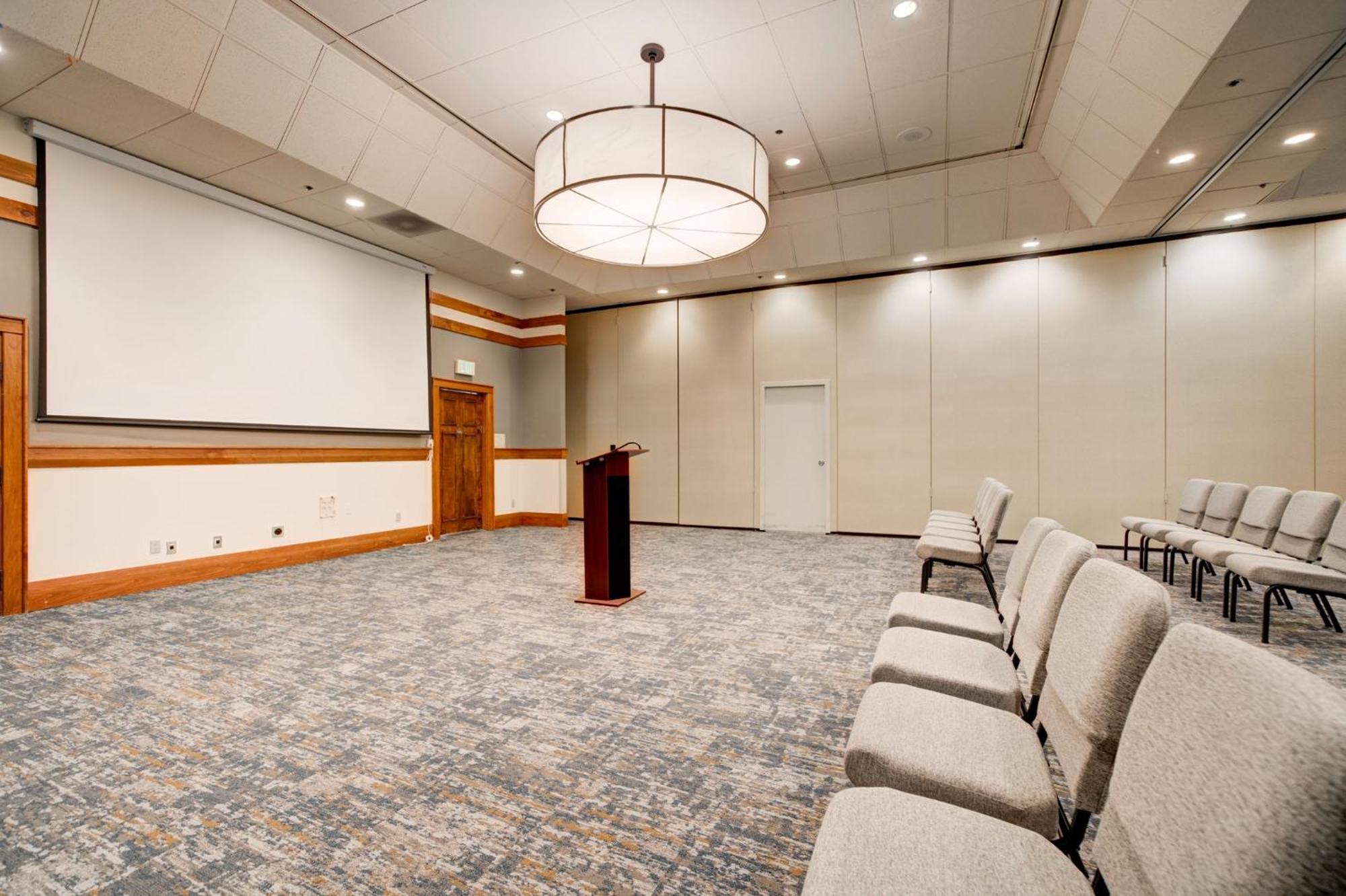 Holiday Inn West Yellowstone By Ihg Экстерьер фото