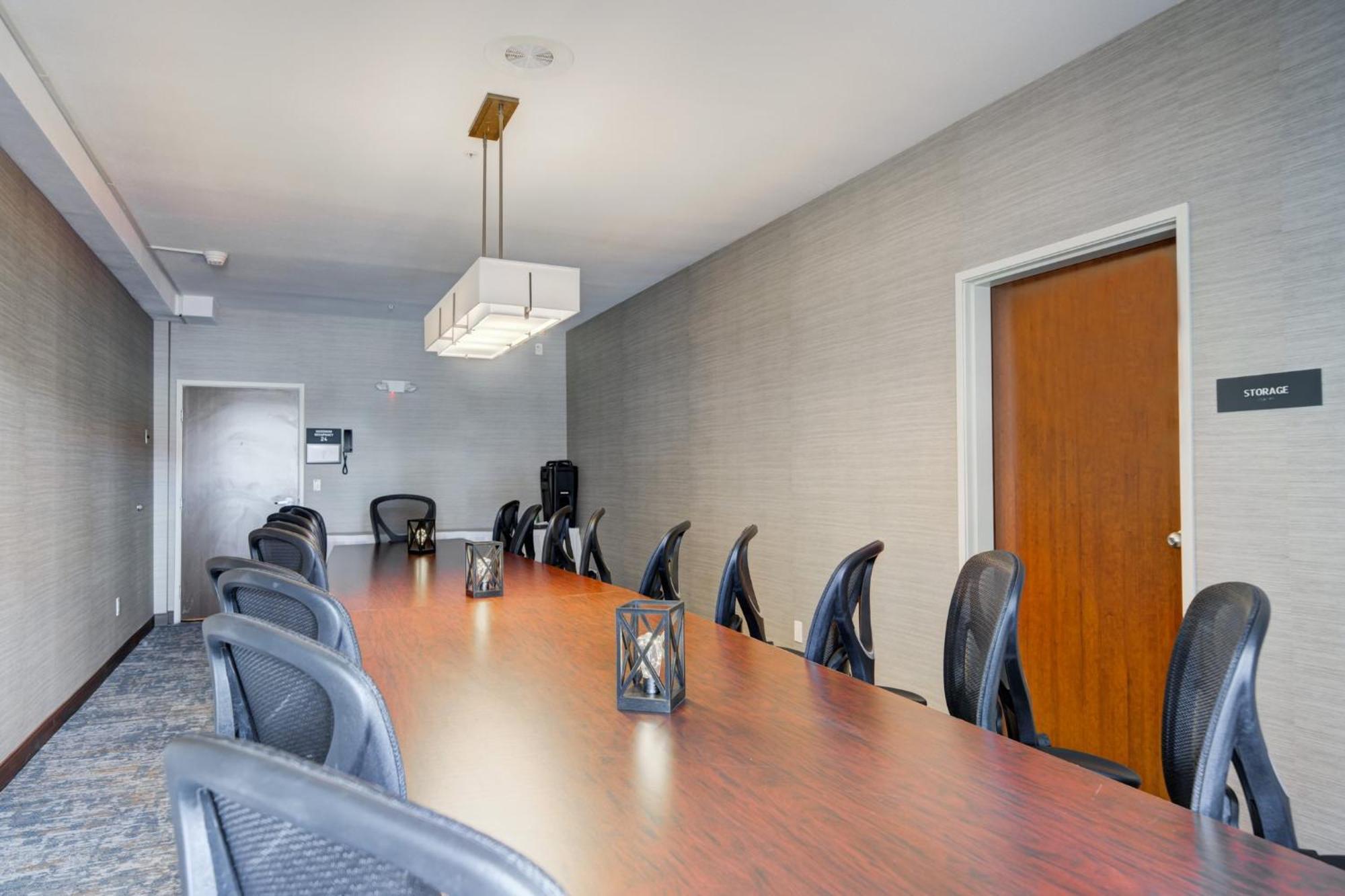 Holiday Inn West Yellowstone By Ihg Экстерьер фото